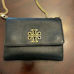 Tory Burch Chain Wallet Black